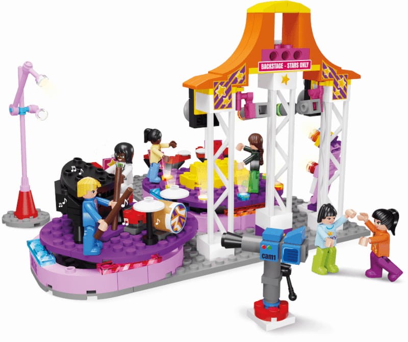 blocki my girls.jpeg