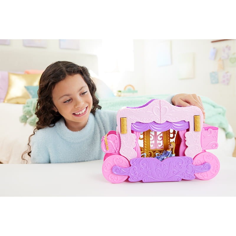 disney-princess-karoca-zamek-2w1-dodatki-lalka-mattel.jpg