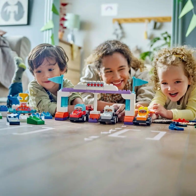 lego-duplo-zestaw-formula-1-bolidy-klocki-2.jpg