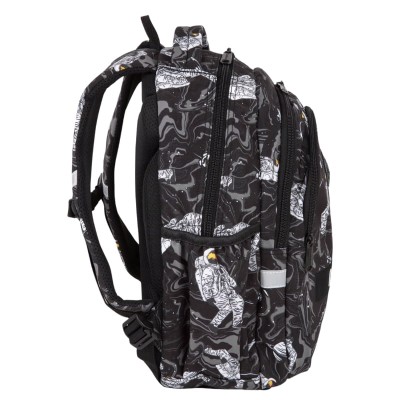plecak-szkolny-coolpack-czarny-kieszenie-chlopiecy-nasa-astronauta-kosmos-bok.jpg