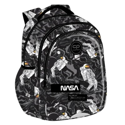 plecak-szkolny-coolpack-czarny-kieszenie-chlopiecy-nasa-astronauta-kosmos-przod.jpg