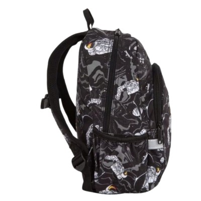 plecak-szkolny-coolpack-czarny-nasa-astronauta-kosmos-kieszenie-chlopiecy-bok.jpg