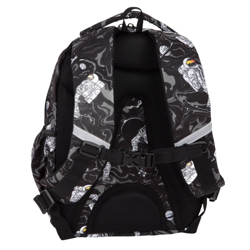 plecak-szkolny-coolpack-czarny-kieszenie-chlopiecy-nasa-astronauta-kosmos-tyl.jpg