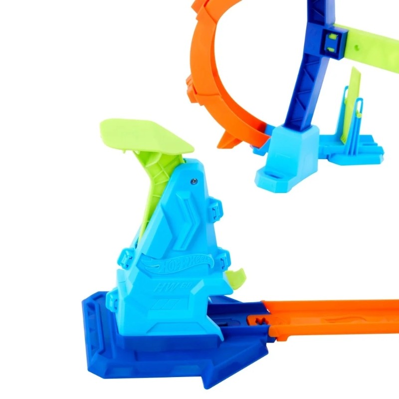 tor-wyscigowy-petla-hot-wheels (2).jpg