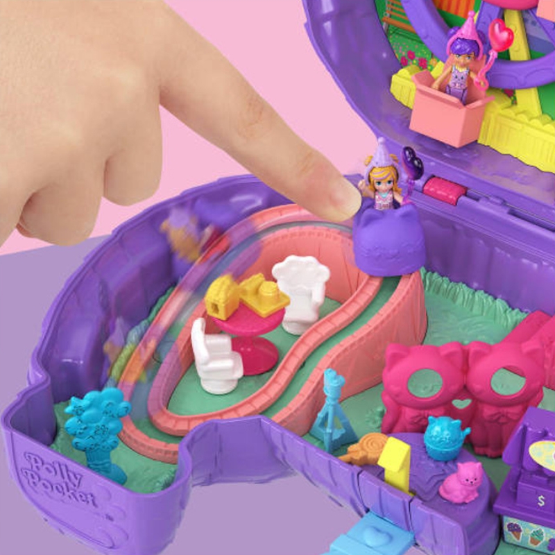 Polly Pocket Zestaw W Walizce Celebration Kitty Piniata Kotek + Akcesoria 4+